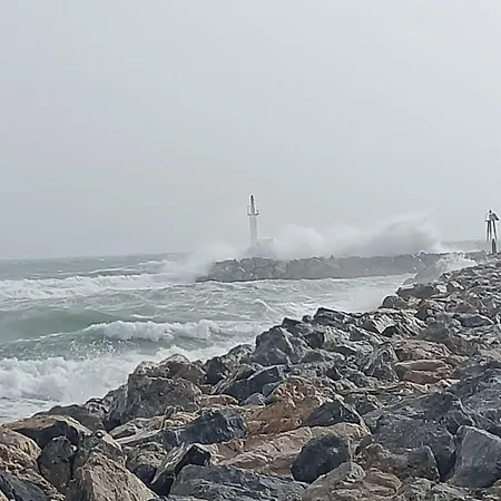 Les Pieds Dans L'eau App N°7 *